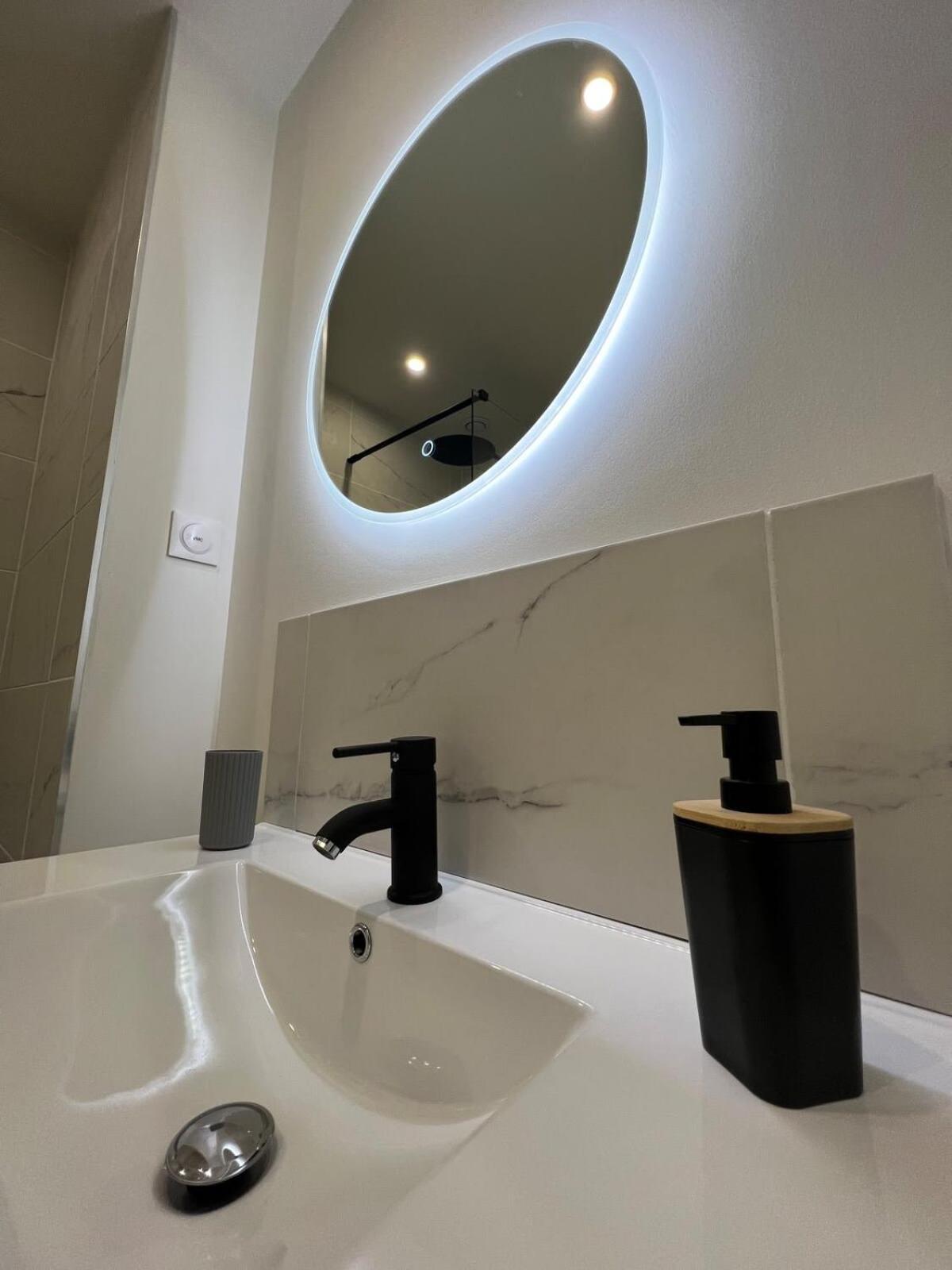 Casa Faro -T2 -Hyper Centre Brive -Rue Commercante Екстер'єр фото
